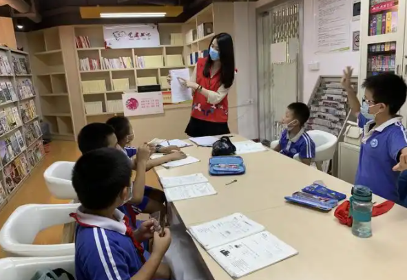 公共空间整合资源打造一个社区才智学习角让教育走进日子场景 公共空间整合资源打造一个社区才智学习角让教育走进日子场景