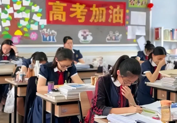 高考甚至考研读博改变了自己的命运教育公正已是基本的社会共识 高考甚至考研读博改变了自己的命运教育公正已是基本的社会共识